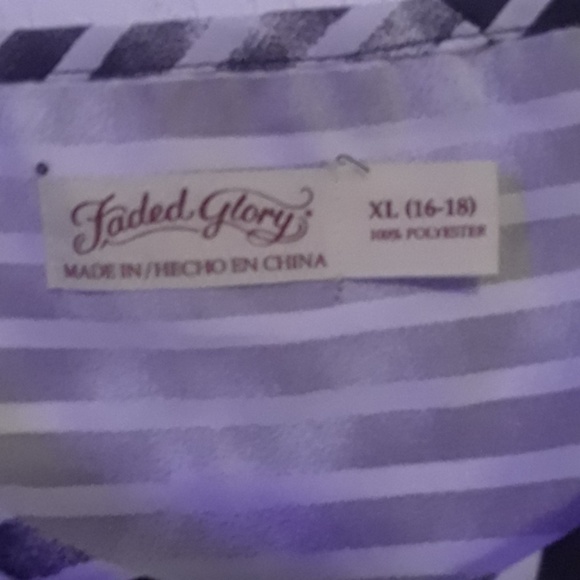 Top - Picture 3 of 4